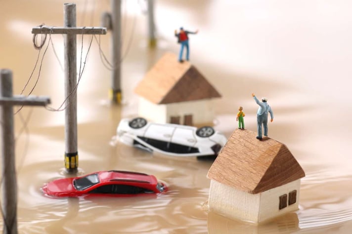 Diorama landscape of houses flooded by floods and people waiting for rescue-1