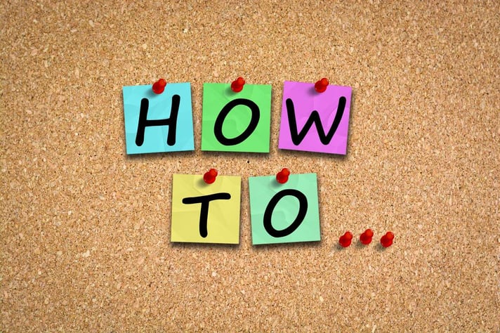 How to phrase with post it on cork