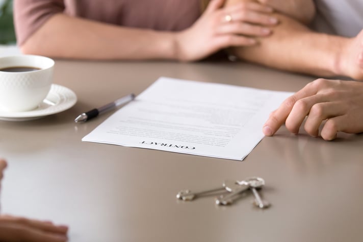 <a href="https://www.freepik.com/free-photo/closeup-contract-table-couple-taking-mortgage-loan_3938457.htm#fromView=search&page=1&position=0&uuid=9142c579-602a-48b4-9bef-5821d6e7a4fd">Image by yanalya on Freepik</a>